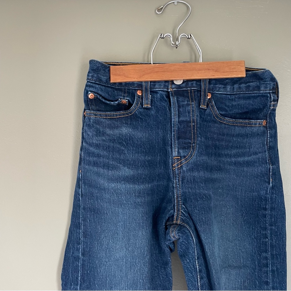 Levi’s Wedgie Jeans in Medium Wash